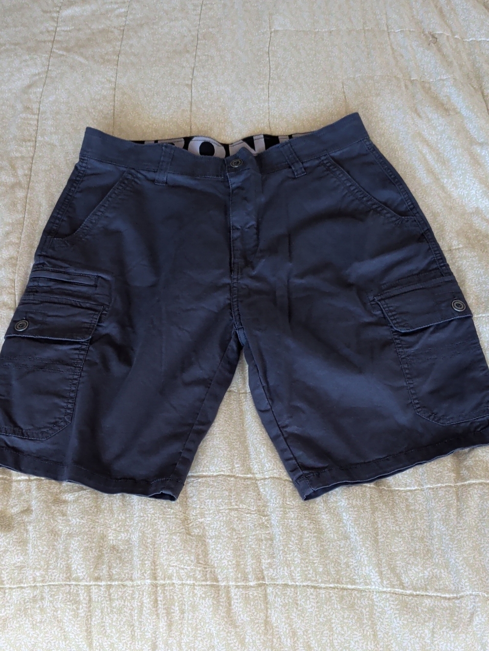 Men's Navy Cargo Shorts with Multiple Pockets